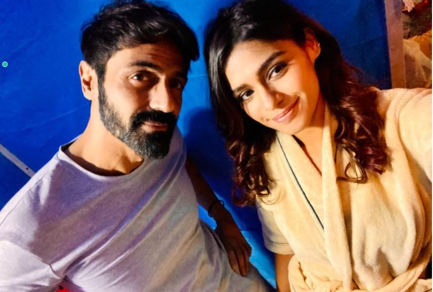 Actress Pranati Rai Prakash shares a selfie with Arjun Rampal from the sets