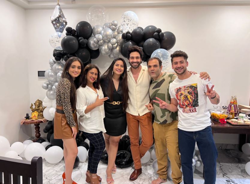 Insider Pictures of Actress Meera Deosthale Birthday Party | See Now!  