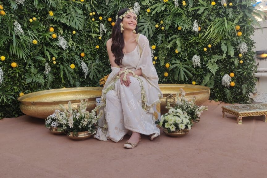 Bride-to-be Karishma looks gorgeous in white at her Haldi function; Pictures Inside