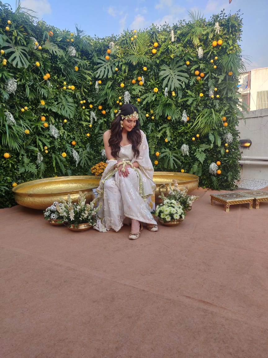 Bride-to-be Karishma looks gorgeous in white at her Haldi function; Pictures Inside  