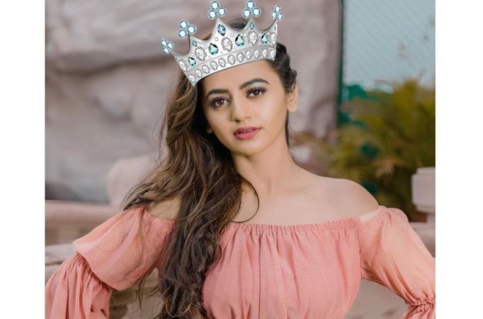 Helly Shah Becomes INSTAGRAM Queen of the Week