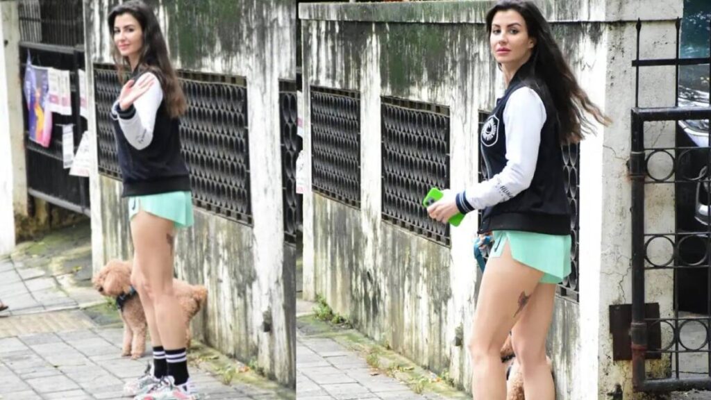 See pics! Giorgia Andriani mesmerises in hot shorts