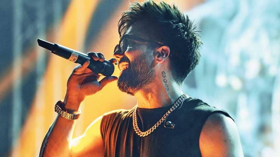 Harrdy Sandhu celebrates a decade in the music industry!