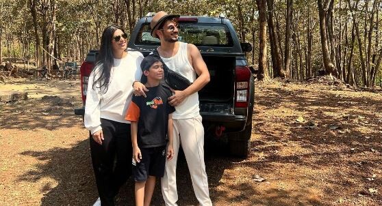 See Now! Arjun Bijlani camps with family