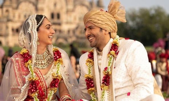 Kartik Aaryan wedding pics goes viral – Kiara deletes post!