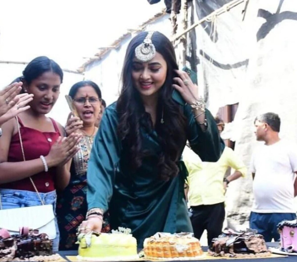 Teja fans pre-birthday surprise on sets of Naagin 6